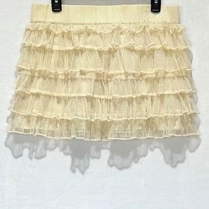 Victoria's Secret London Jean Cream Lace Tiered Skirt (Size 4)